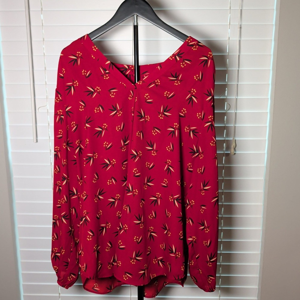 Anne Klein Blouse Women 1X Red Botanical Print V-Neck Long Sleeve Excellent